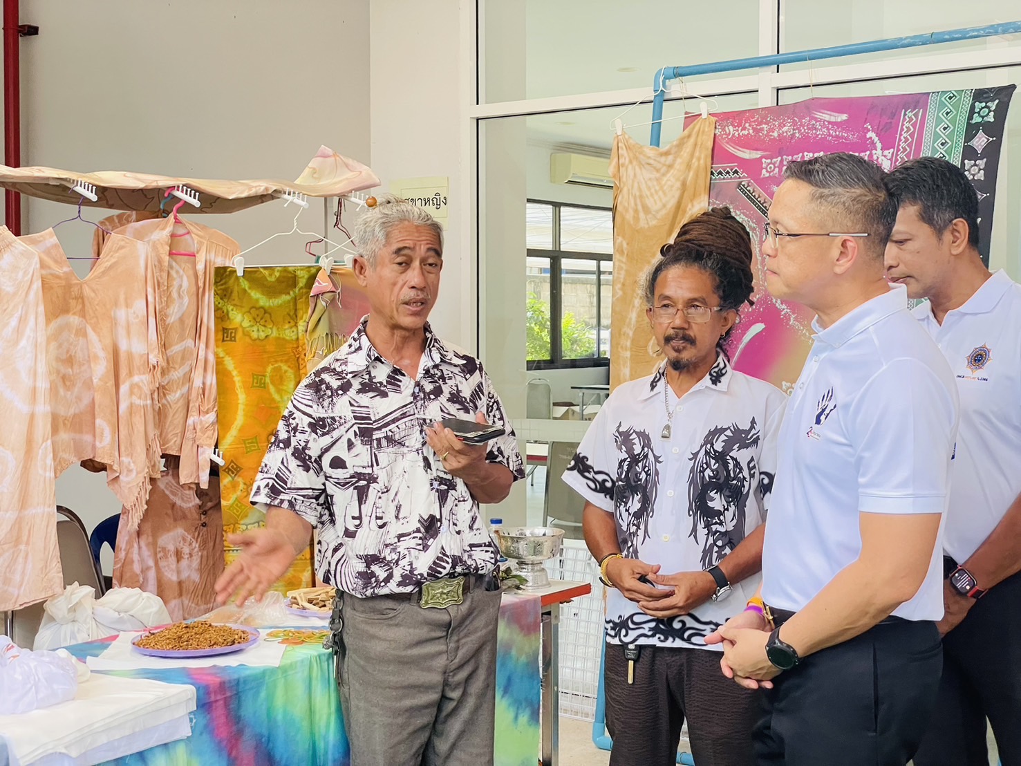 พช.สุราษฎร์ฯ สานพลังเครือข่ายต่อต้านยาเสพติดโลก