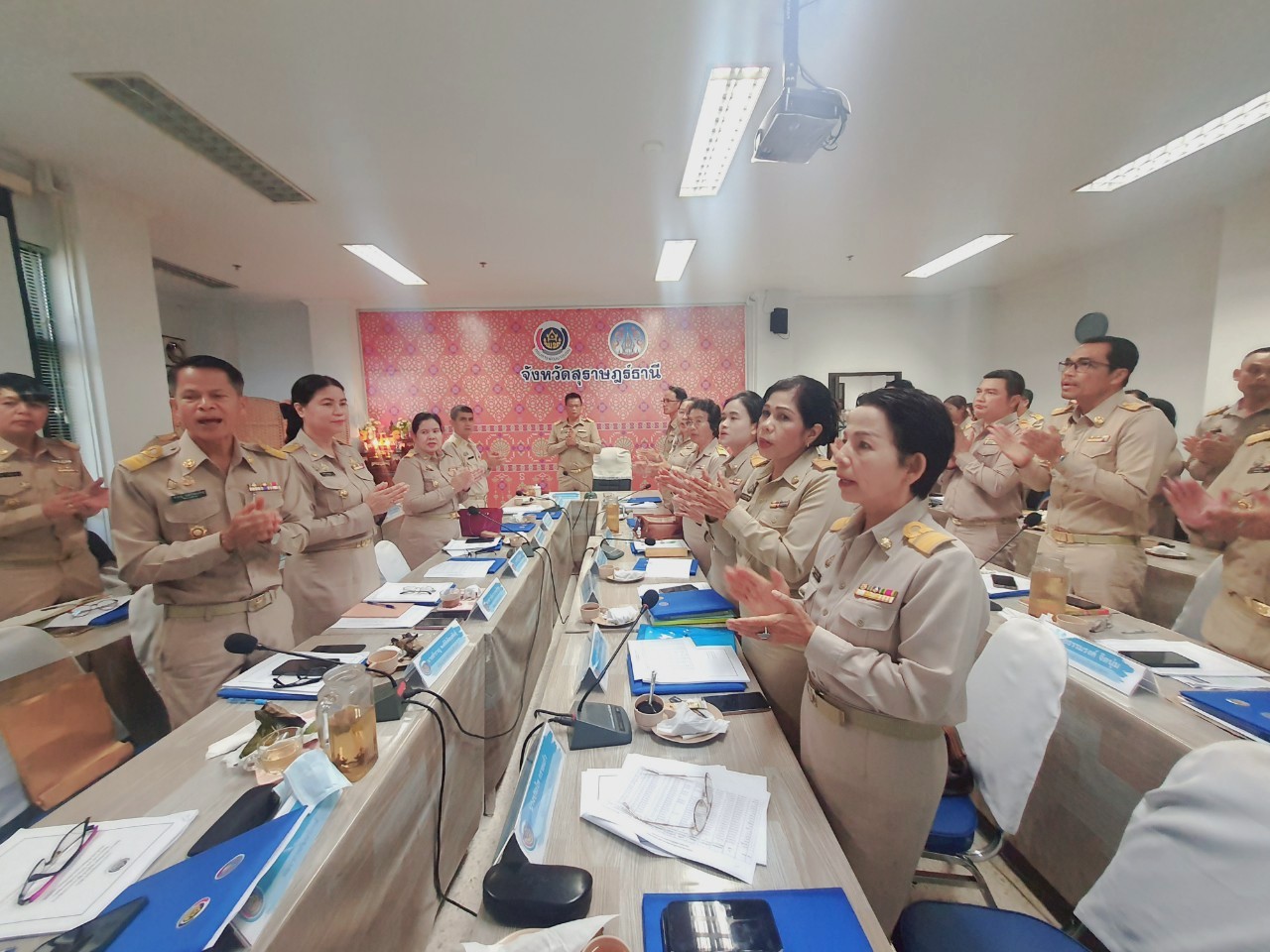 📣พช.สุราษฎร์ธานี ประชุมประจำเดือนผู้อำนวยการกลุ่มงานฯ พัฒนาการอำเภอ และนักวิชาการพัฒนาชุมชน สำนักงานพัฒนาชุมชนจังหวัดฯ ครั้งที่ 5/2568