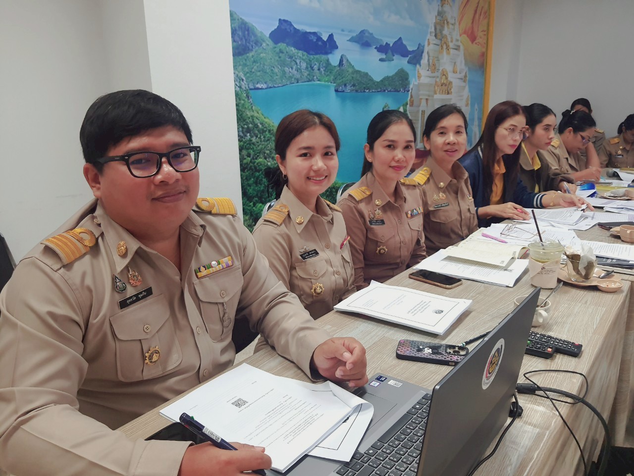 📣พช.สุราษฎร์ธานี ประชุมประจำเดือนผู้อำนวยการกลุ่มงานฯ พัฒนาการอำเภอ และนักวิชาการพัฒนาชุมชน สำนักงานพัฒนาชุมชนจังหวัดฯ ครั้งที่ 5/2568