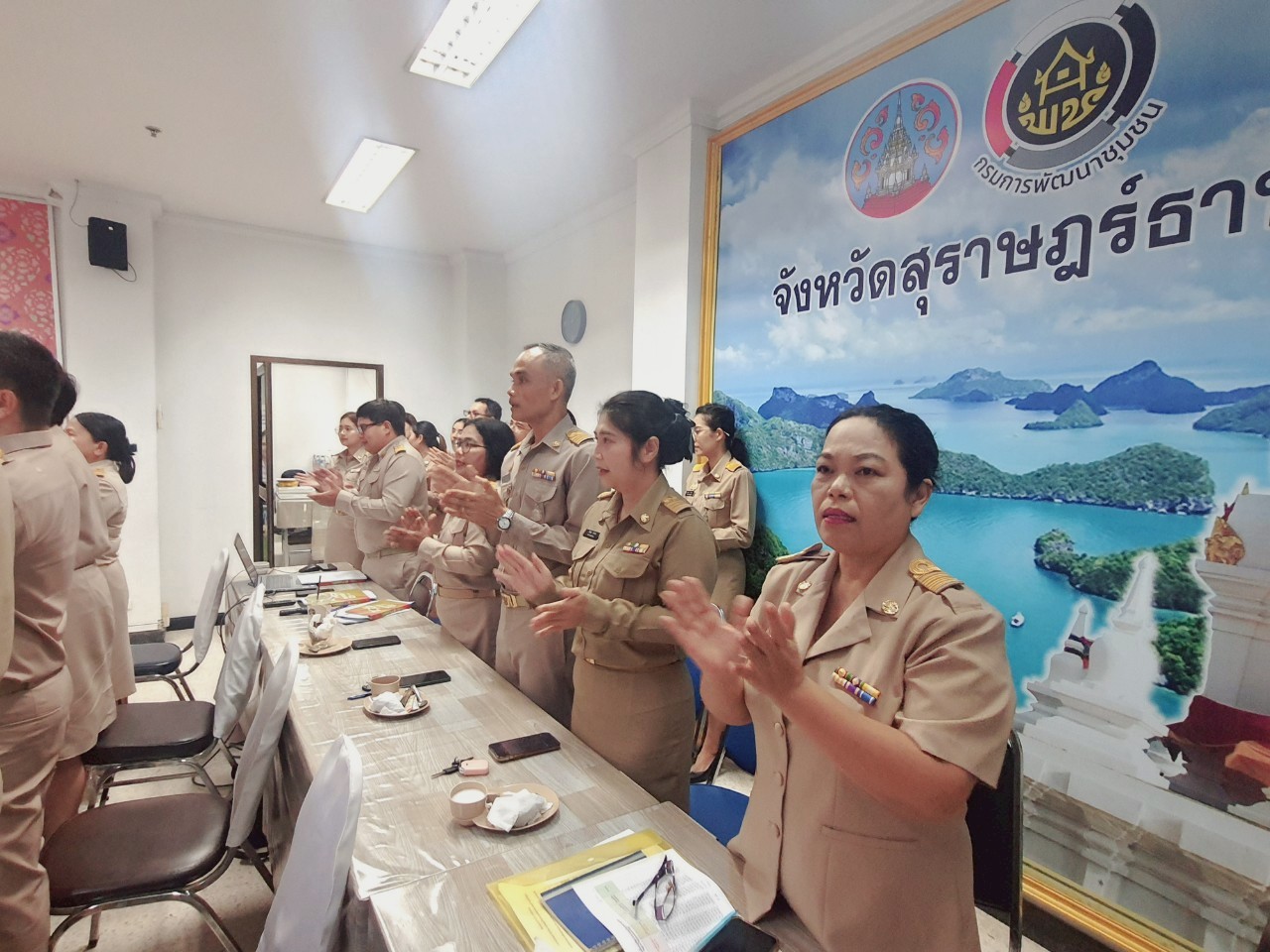 📣พช.สุราษฎร์ธานี ประชุมประจำเดือนผู้อำนวยการกลุ่มงานฯ พัฒนาการอำเภอ และนักวิชาการพัฒนาชุมชน สำนักงานพัฒนาชุมชนจังหวัดฯ ครั้งที่ 5/2568