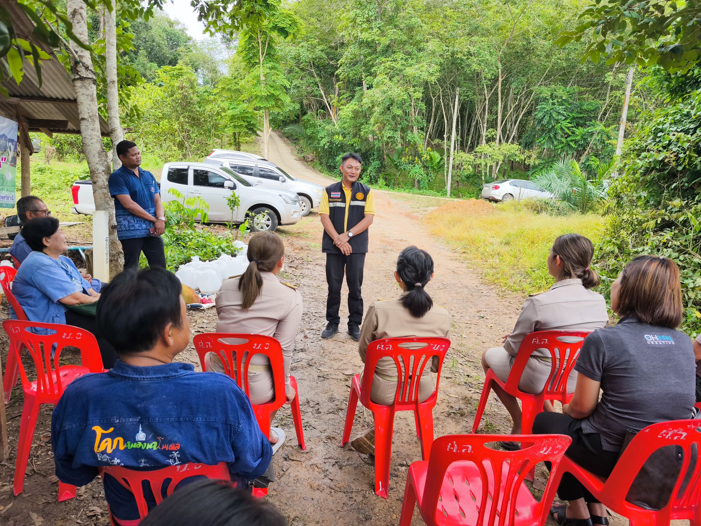 📣พช.สุราษฎร์ธานี ร่วมกิจกรรม “เอามื้อสามัคคี เครือข่าย โคก หนอง นา อำเภอพุนพิน”