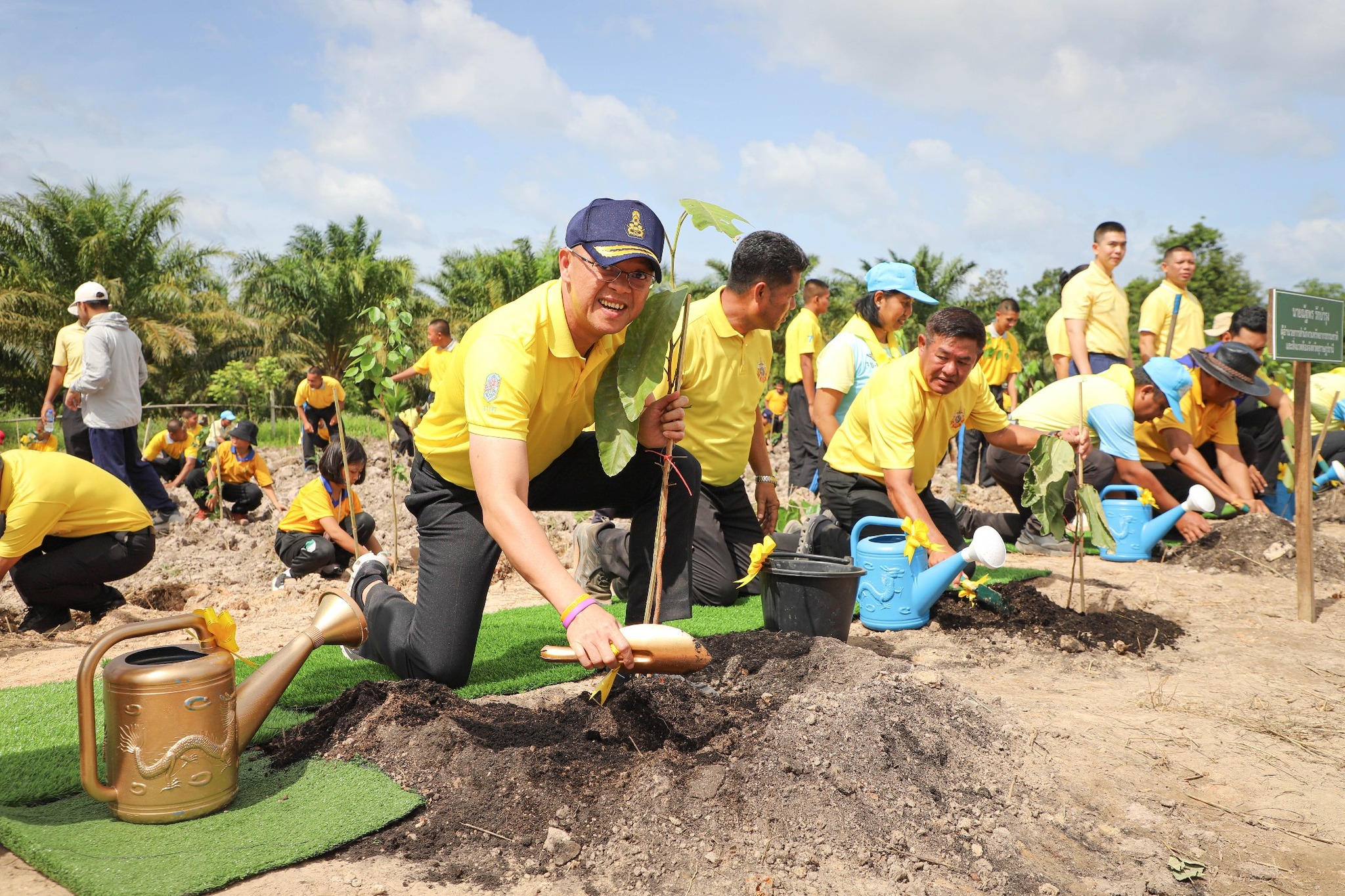 📣พช.สุราษฎร์ธานี ร่วมกิจกรรมปลูกต้นไม้ ภายใต้ “โครงการปลูกป่าเฉลิมพระเกียรติ เนื่องในโอกาสวันเฉลิมพระชนมพรรษา พระบาทสมเด็จพระเจ้าอยู่หัว 28 กรกฎาคม 2568