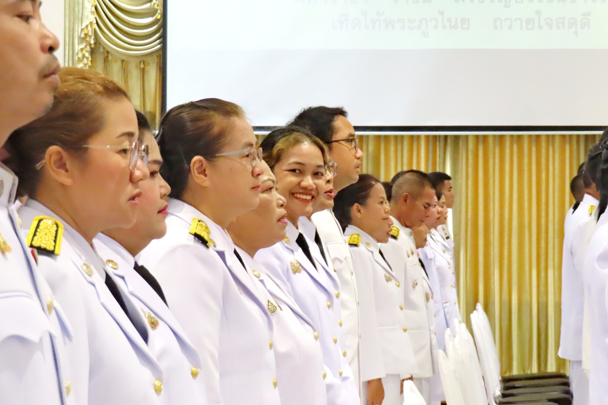 พช.สุราษฎร์ธานี พิธีถวายสัตย์ปฏิญาณเพื่อเป็นข้าราชการที่ดีและพลังของแผ่นดิน เนื่องในวันเฉลิมพระชนมพรรษา 28 กรกฎาคม 2568