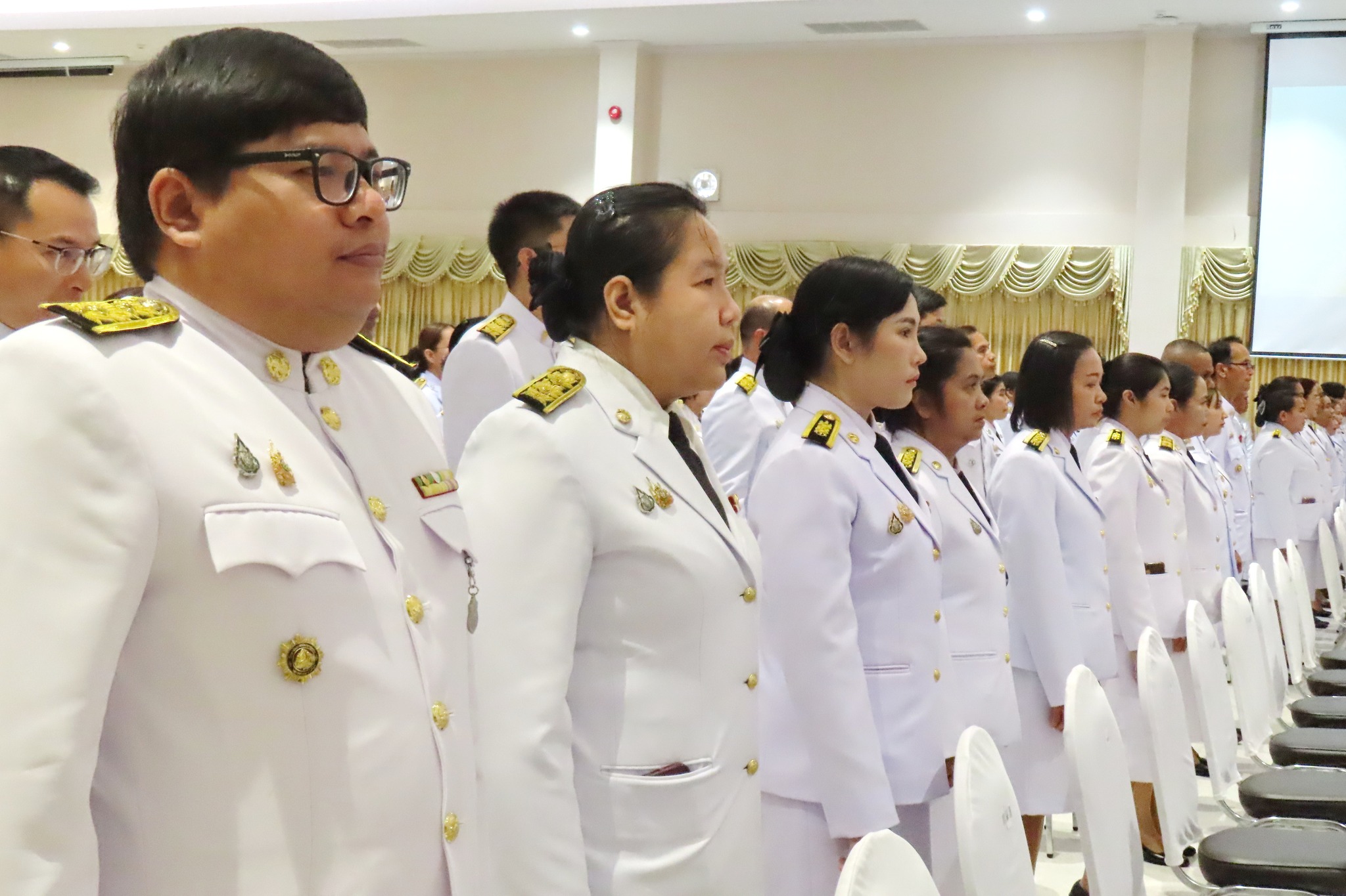 พช.สุราษฎร์ธานี พิธีถวายสัตย์ปฏิญาณเพื่อเป็นข้าราชการที่ดีและพลังของแผ่นดิน เนื่องในวันเฉลิมพระชนมพรรษา 28 กรกฎาคม 2568