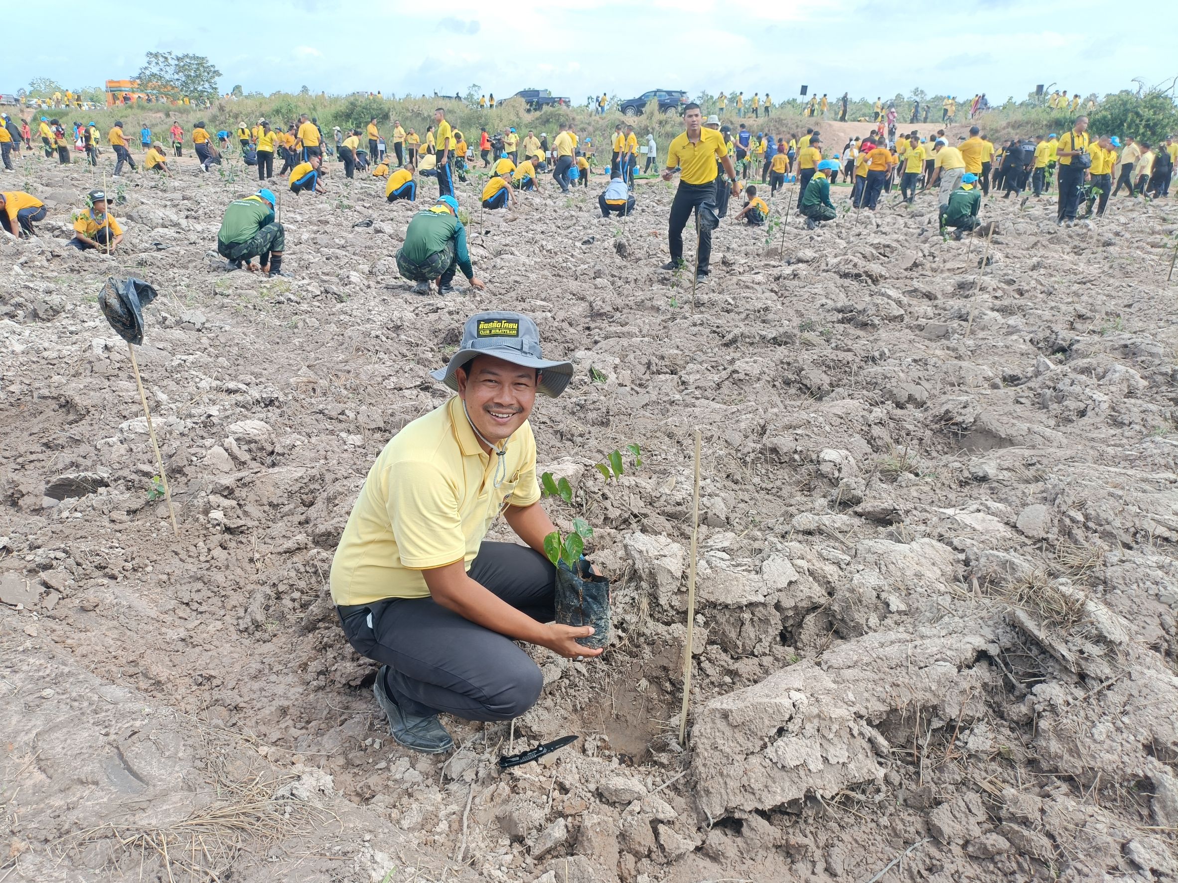 📣พช.สุราษฎร์ธานี ร่วมกิจกรรมปลูกต้นไม้ ภายใต้ “โครงการปลูกป่าเฉลิมพระเกียรติ เนื่องในโอกาสวันเฉลิมพระชนมพรรษา พระบาทสมเด็จพระเจ้าอยู่หัว 28 กรกฎาคม 2568