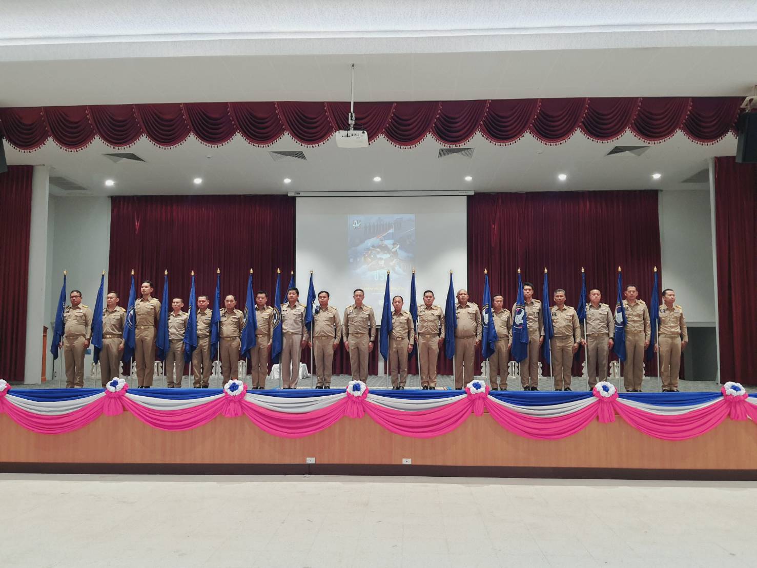 📣พช.สุราษฎร์ธานี ร่วมกิจกรรมวันชุดรักษาความปลอดภัยหมู่บ้าน (ชรบ.)