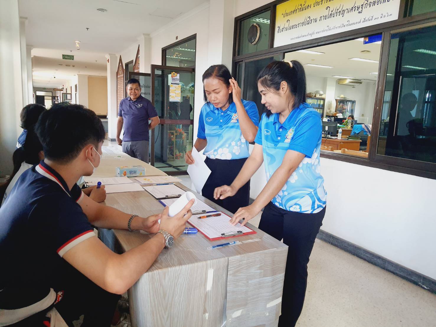 📣พช.สุราษฎร์ธานี ขานรับนโยบาย “Seal Stop Safe” นำเจ้าหน้าที่ พช. ร่วมโครงการมหาดไทยสีขาว สร้างพื้นที่ปลอดภัย หยุดยั้งยาเสพติด (Safe Zone No Drugs) ตรวจสารเสพติดบุคลากรในสังกัด