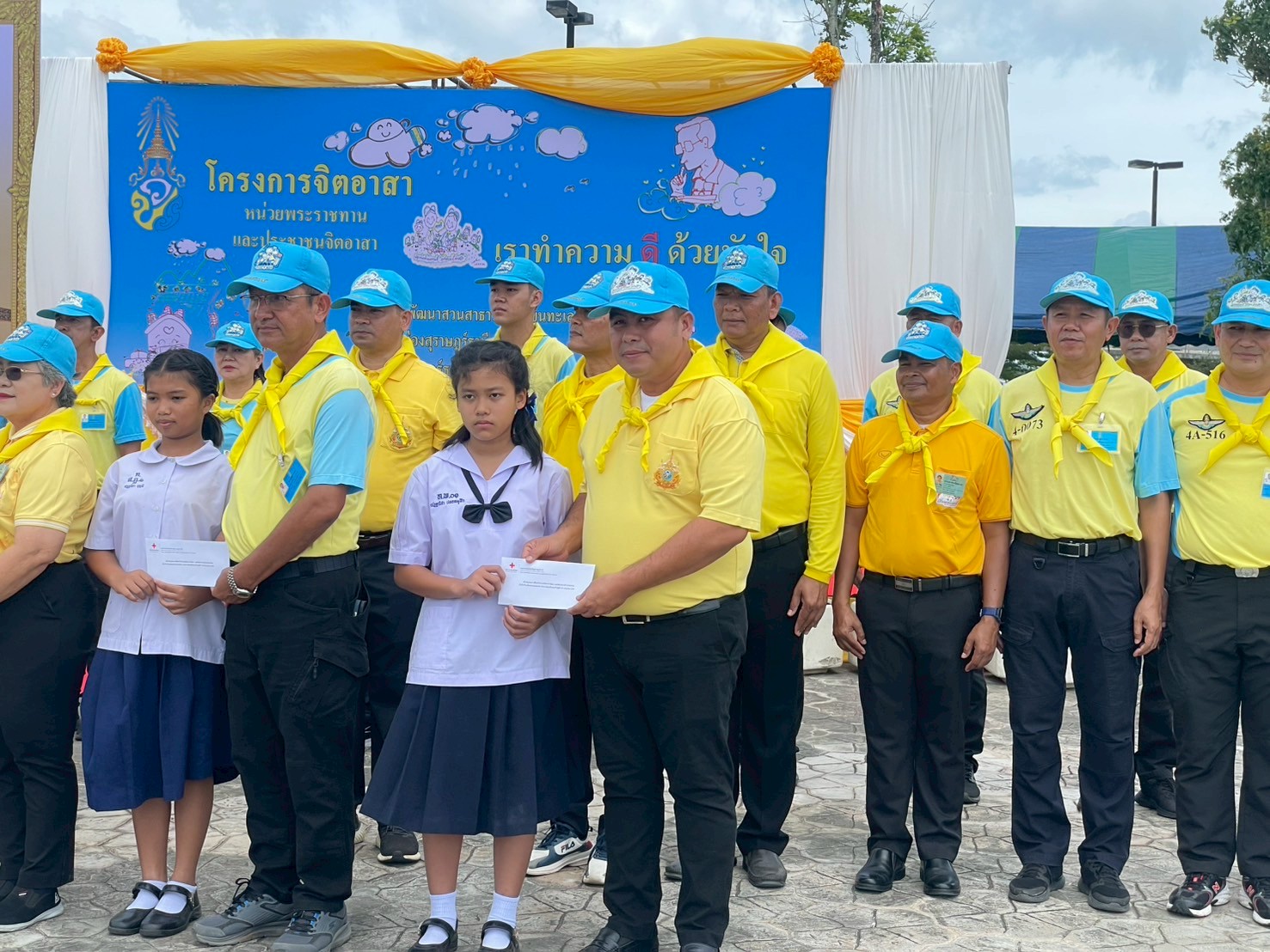 พช.สุราษฎร์ธานี ร่วมกกิจกรรมจิตอาสาเฉลิมพระเกียรติ เนื่องในโอกาสวันเฉลิมพระชนมพรรษาพระบาทสมเด็จพระเจ้าอยู่หัว 28 กรกฎาคม 2568