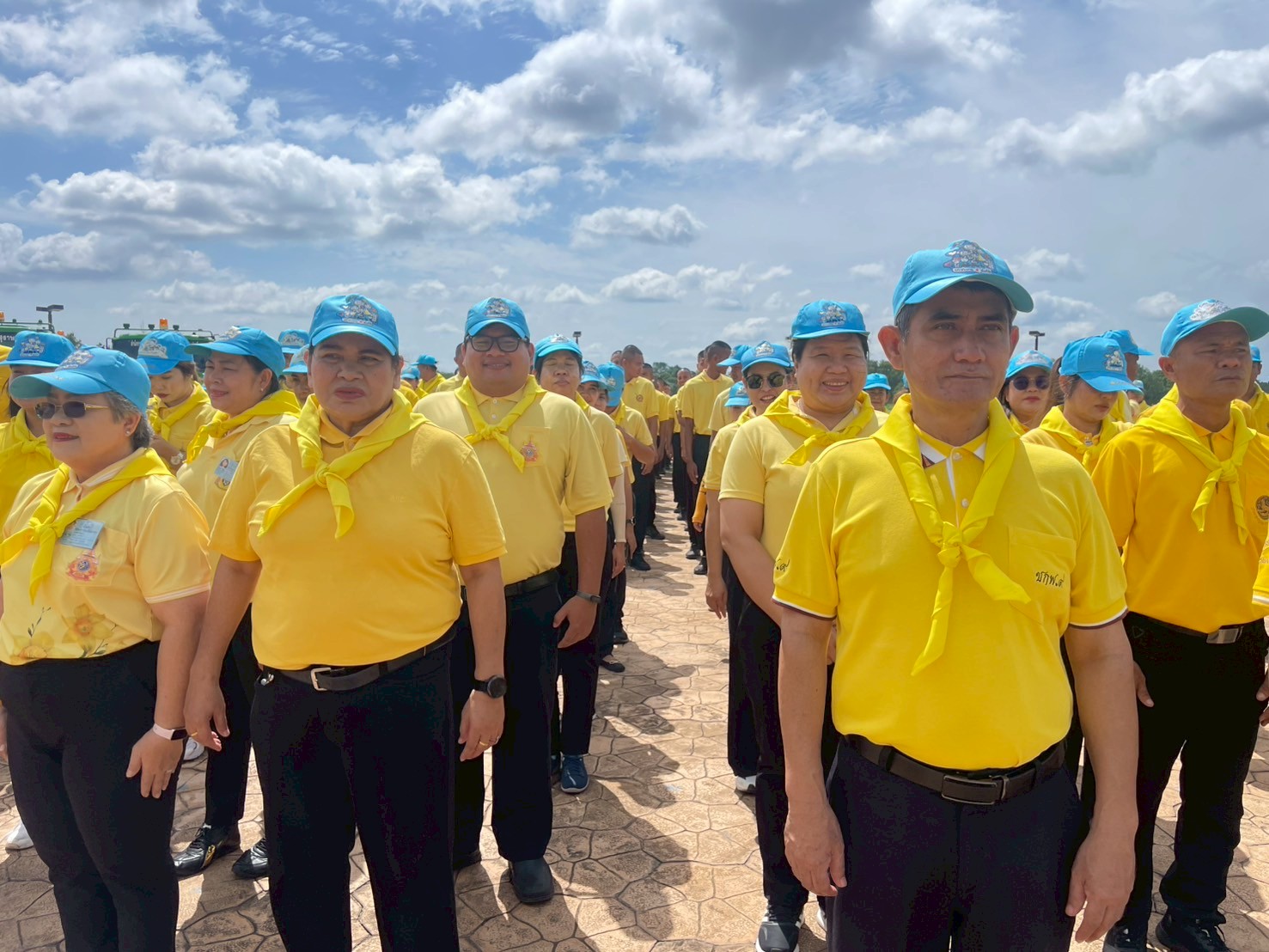 พช.สุราษฎร์ธานี ร่วมกกิจกรรมจิตอาสาเฉลิมพระเกียรติ เนื่องในโอกาสวันเฉลิมพระชนมพรรษาพระบาทสมเด็จพระเจ้าอยู่หัว 28 กรกฎาคม 2568