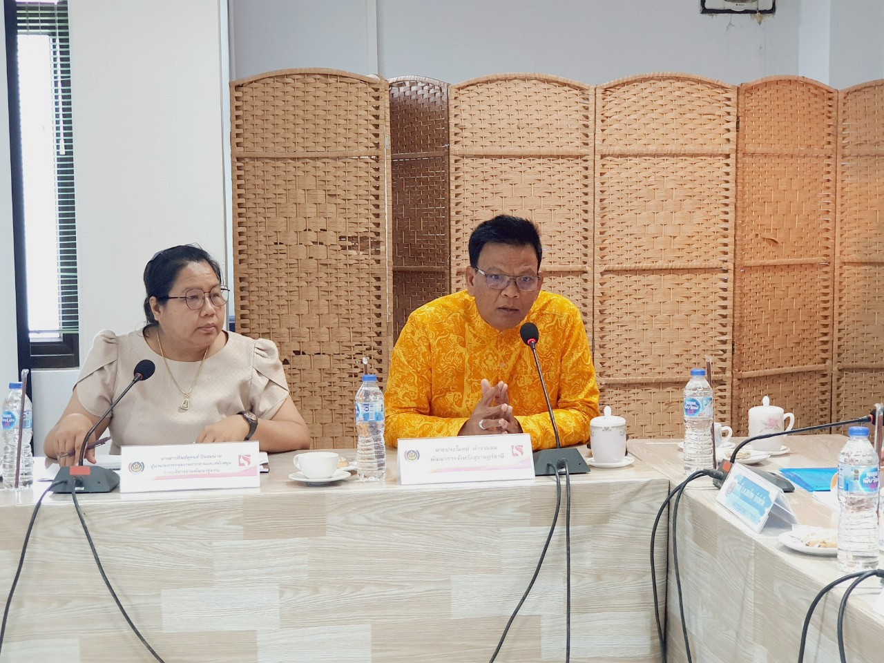 “พช.สุราษฎร์ธานี เข้ารับการคัดเลือก สำนักงานเลขานุการ อกส.จ. ดีเด่น’ ระดับศูนย์ศึกษาและพัฒนาชุมชน” พร้อมเดินหน้าสนับสนุนบทบาทสตรีอย่างยั่งยืน