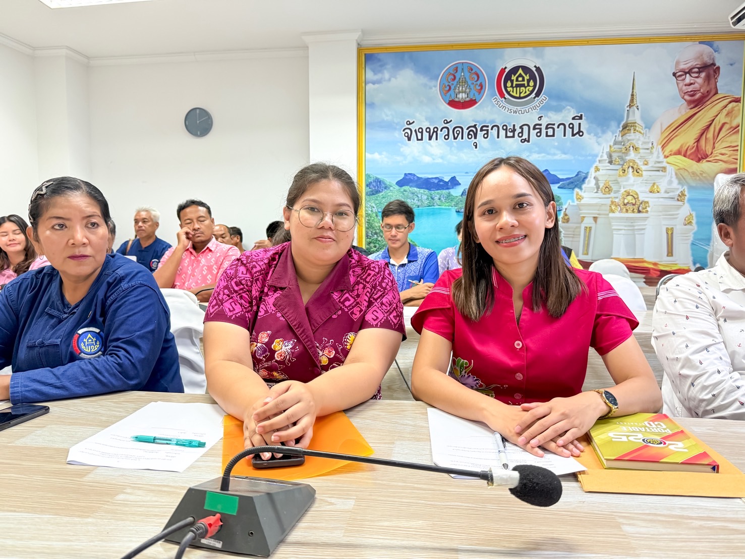 พช.สุราษฎร์ ไม่หยุดขับเคลื่อนงานชมรมอาสาพัฒนาชุมชน ผลักดันสวัสดิการแก่สมาชิก