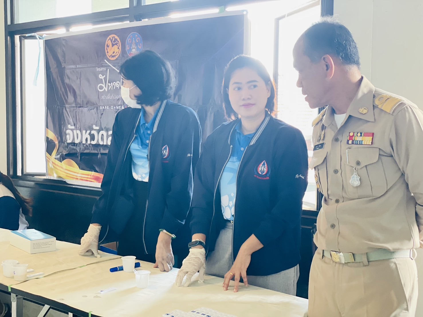 📣พช.สุราษฎร์ธานี ขานรับนโยบาย “Seal Stop Safe” นำเจ้าหน้าที่ พช. ร่วมโครงการมหาดไทยสีขาว สร้างพื้นที่ปลอดภัย หยุดยั้งยาเสพติด (Safe Zone No Drugs) ตรวจสารเสพติดบุคลากรในสังกัด