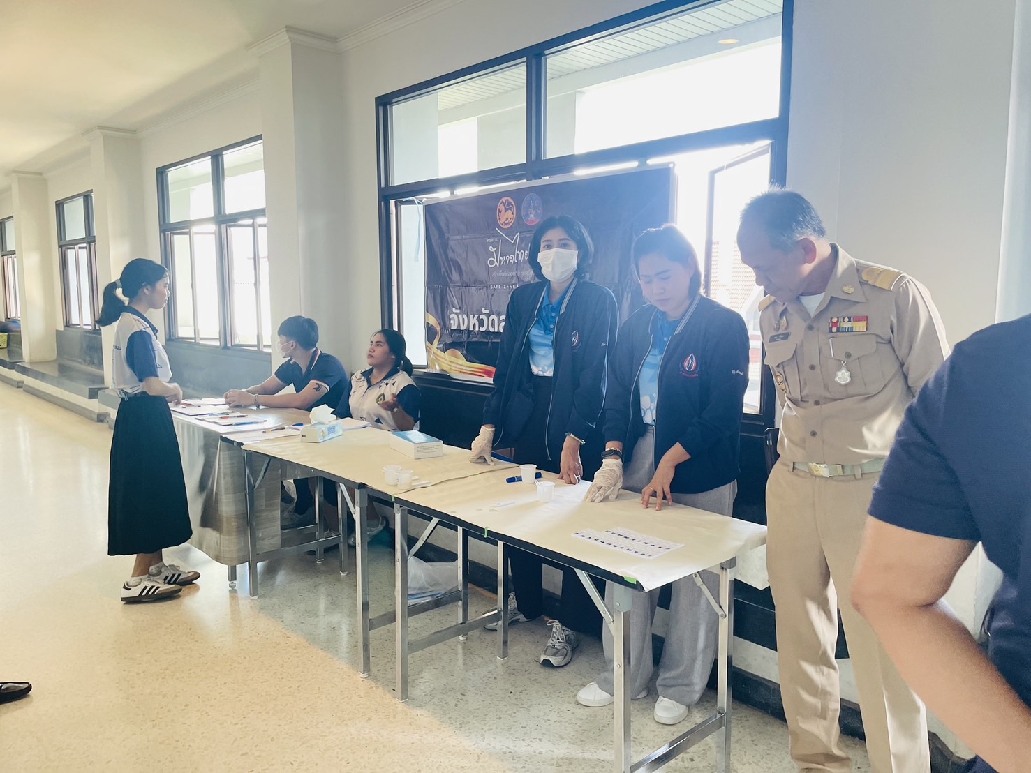 📣พช.สุราษฎร์ธานี ขานรับนโยบาย “Seal Stop Safe” นำเจ้าหน้าที่ พช. ร่วมโครงการมหาดไทยสีขาว สร้างพื้นที่ปลอดภัย หยุดยั้งยาเสพติด (Safe Zone No Drugs) ตรวจสารเสพติดบุคลากรในสังกัด