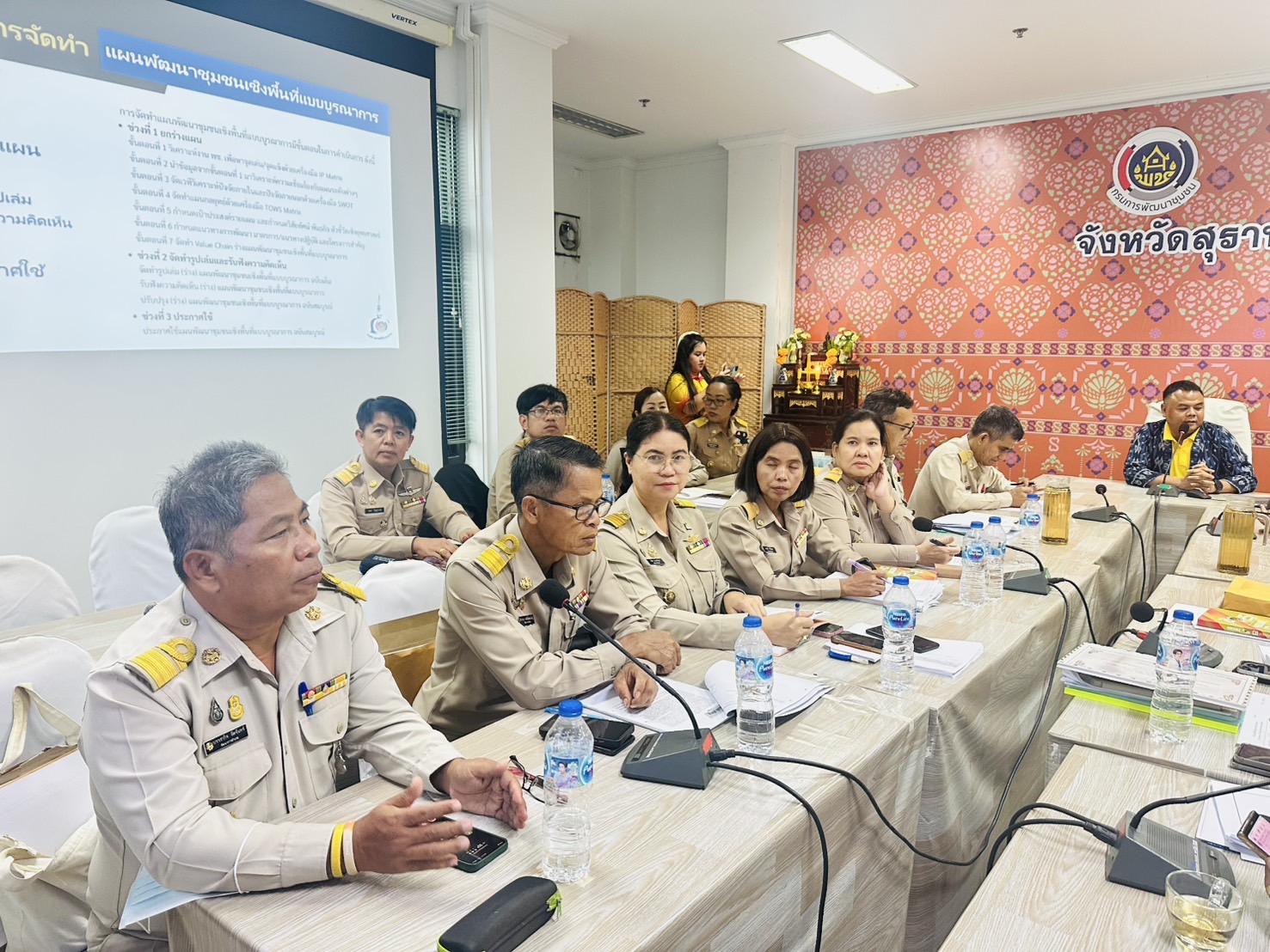 📌พช.สุราษฎร์ธานี ขับเคลื่อนจัดทำแผนพัฒนาชุมชนเชิงพื้นที่แบบบูรณาการร่วมภาคีเครือข่ายการพัฒนาฯ