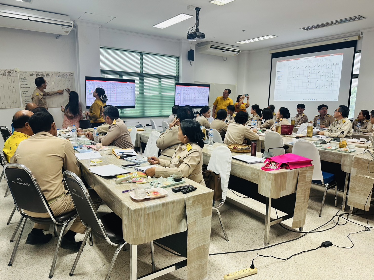 📌พช.สุราษฎร์ธานี ขับเคลื่อนจัดทำแผนพัฒนาชุมชนเชิงพื้นที่แบบบูรณาการร่วมภาคีเครือข่ายการพัฒนาฯ