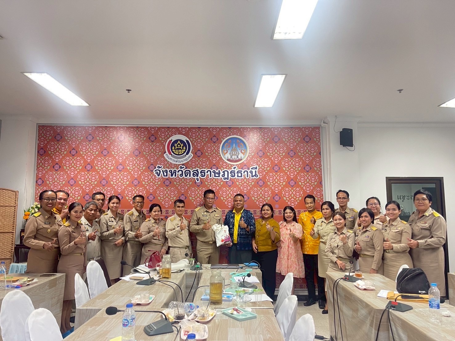 📌พช.สุราษฎร์ธานี ขับเคลื่อนจัดทำแผนพัฒนาชุมชนเชิงพื้นที่แบบบูรณาการร่วมภาคีเครือข่ายการพัฒนาฯ