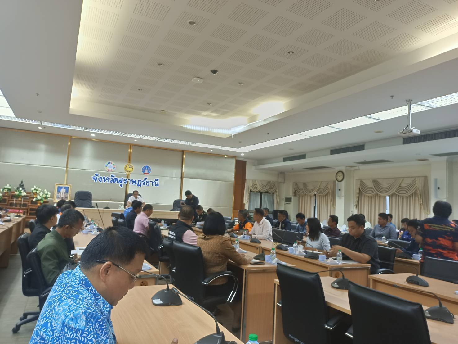 พช.สุราษฎร์ธานี ร่วมการประชุมชี้แจงแนวทางการฝึกอพยพประชาชนและบริหารจัดการศูนย์พักพิงพระราชทาน ประจำปี พ.ศ.2568