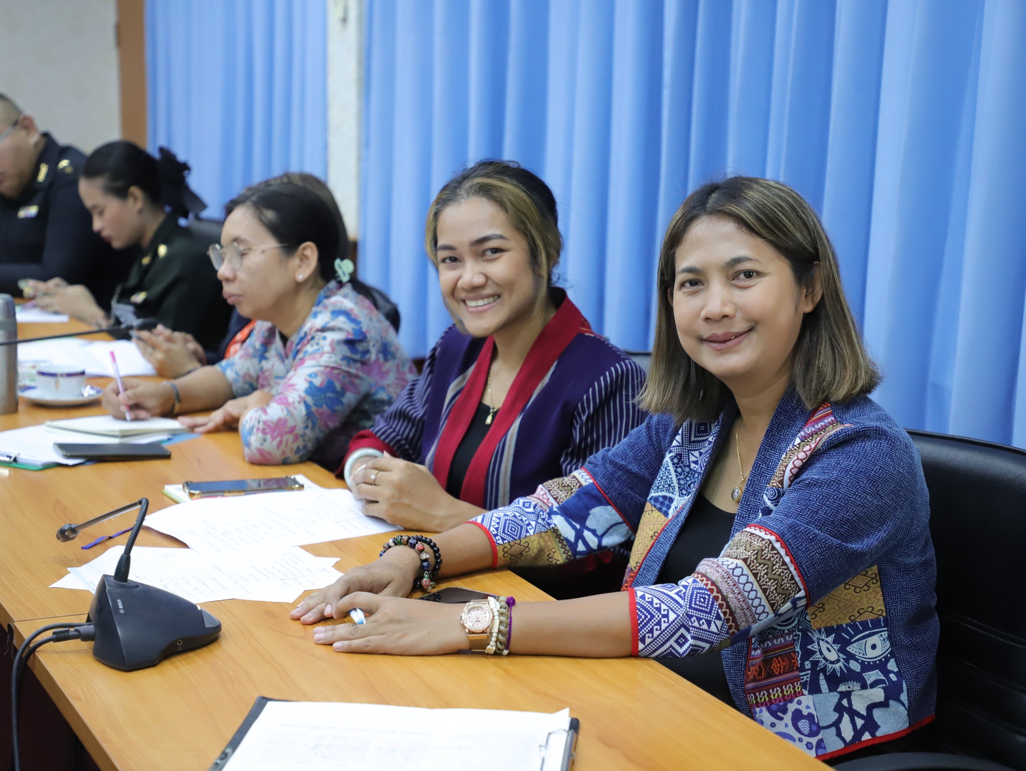 พช.สุราษฎร์ธานี ร่วมประชุมเพื่อบูรณาการขับเคลื่อนกิจกรรมศูนย์เรียนรู้ตามหลักปรัชญาของเศรษฐกิจพอเพียงค่ายวิภาวดีรังสิต