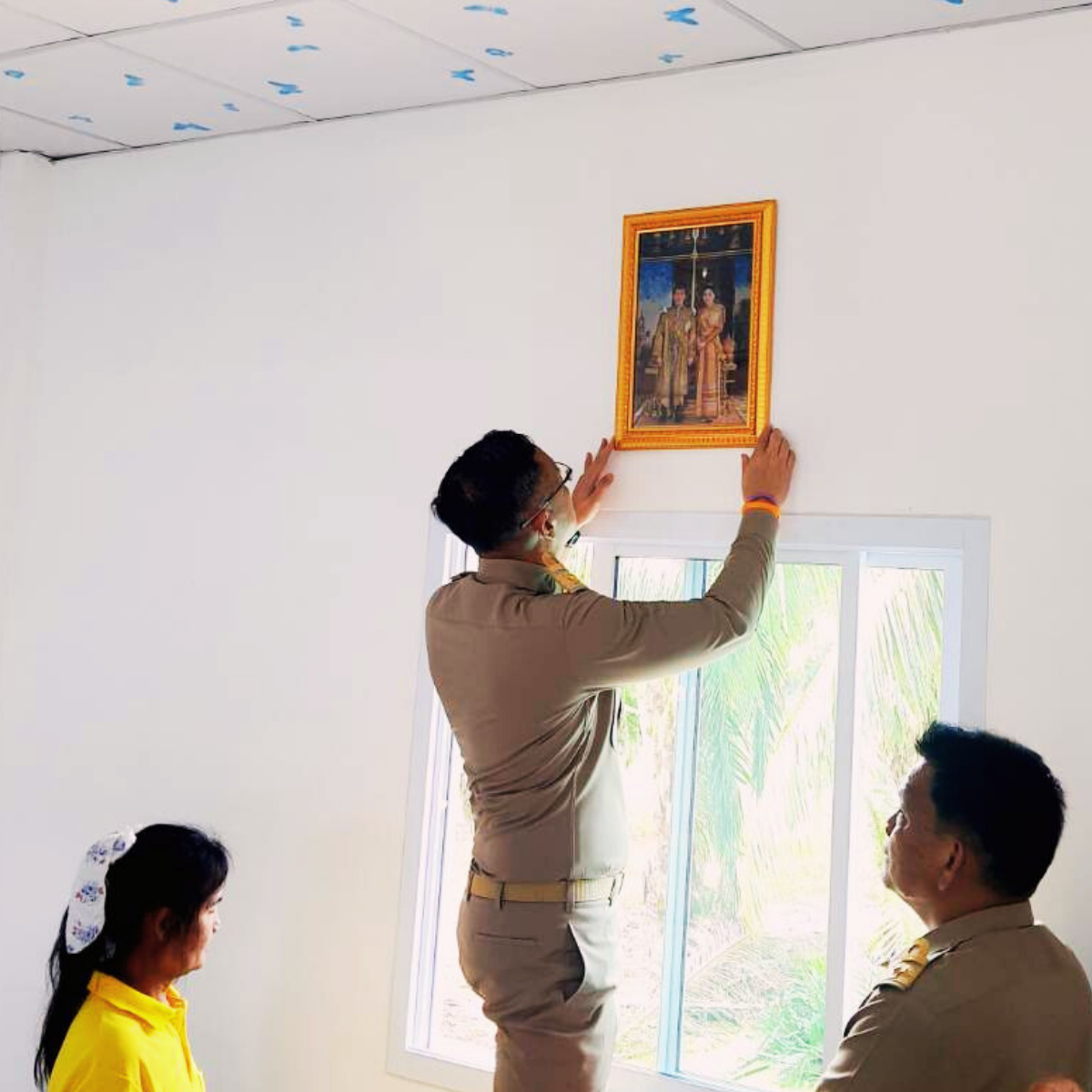 📢พช.สุราษฎร์ธานี จัดพิธีส่งมอบ “บ้านห่วงใยจากใจ GLO ประจำปี ๒๕๖๘”