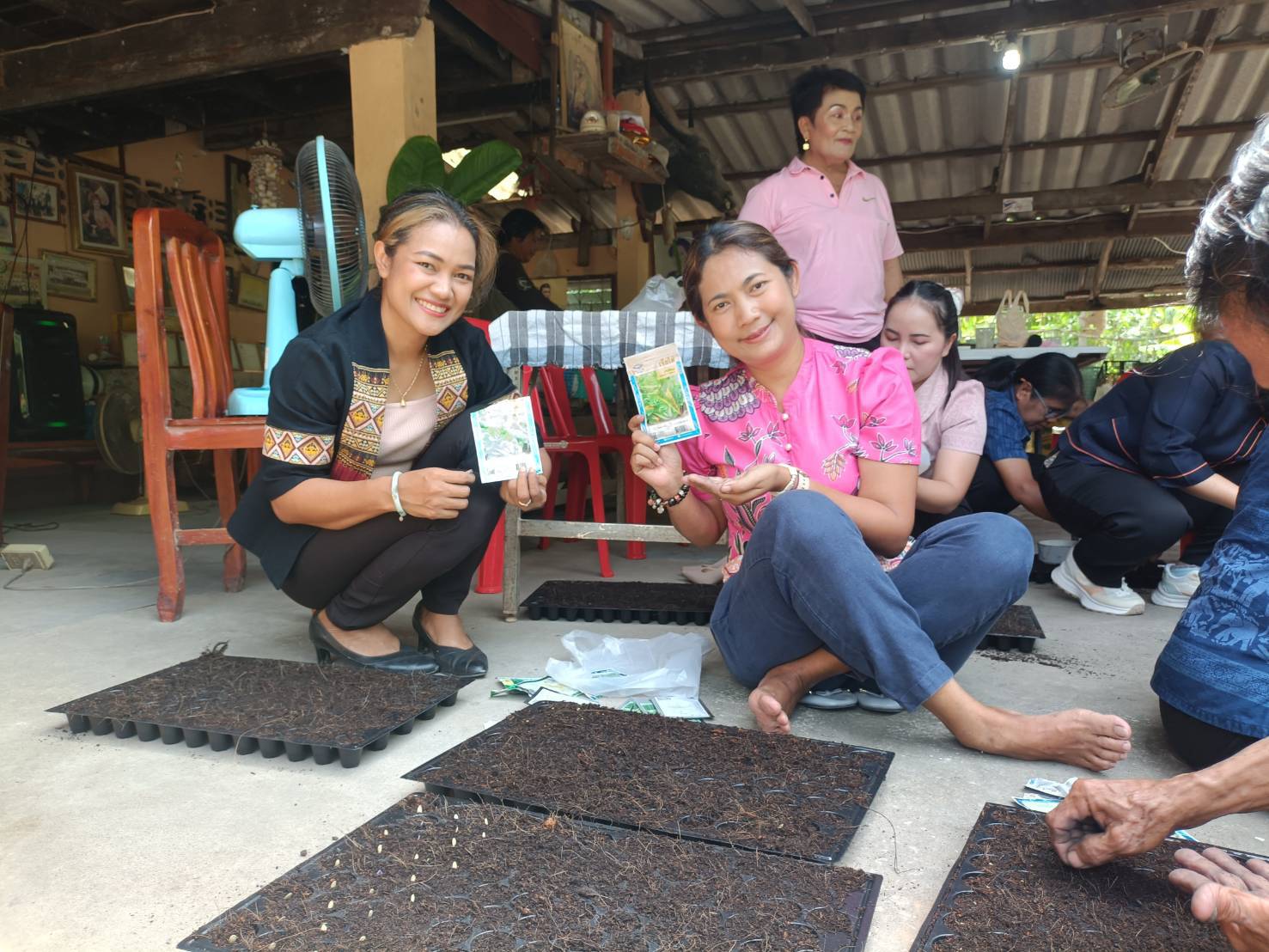 พช.สุราษฎร์ ร่วมขับเคลื่อนกิจกรรมชมรมผู้นำอาสาพัฒนาชุมชนอำเภอไชยา