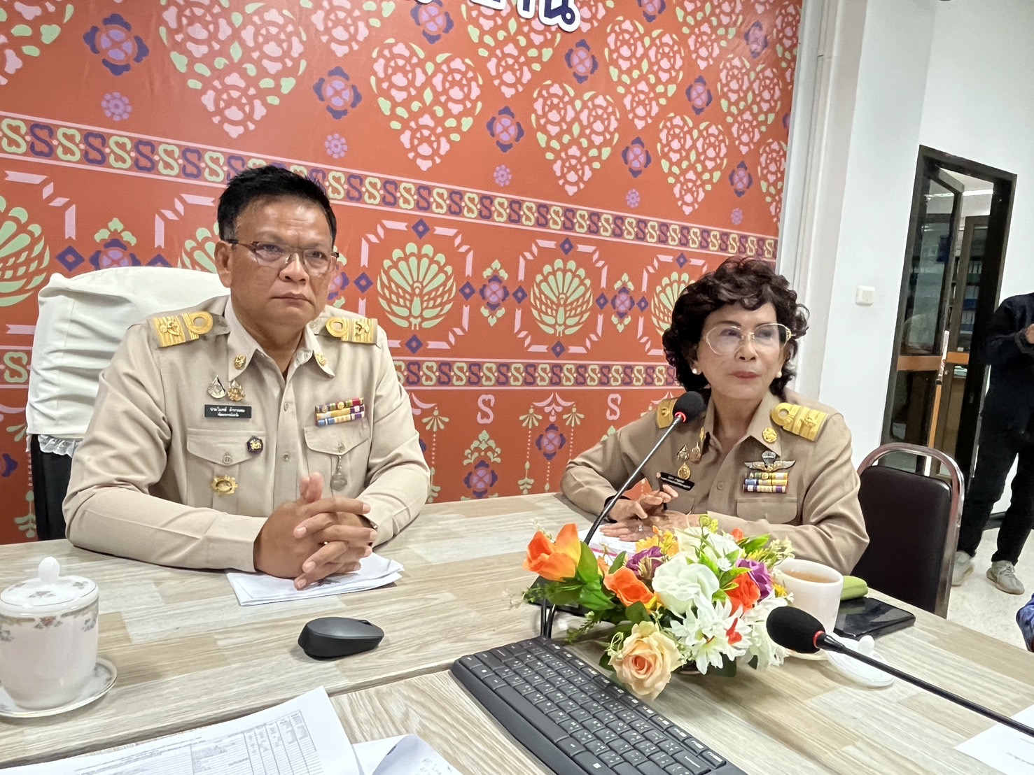 พช.สุราษฎร์ธานี คัดเลือกคณะกรรมการพัฒนาสตรีจังหวัดสุราษฎร์ธานี (กพสจ.) ครั้งที่ 1 ประจำปี 2568