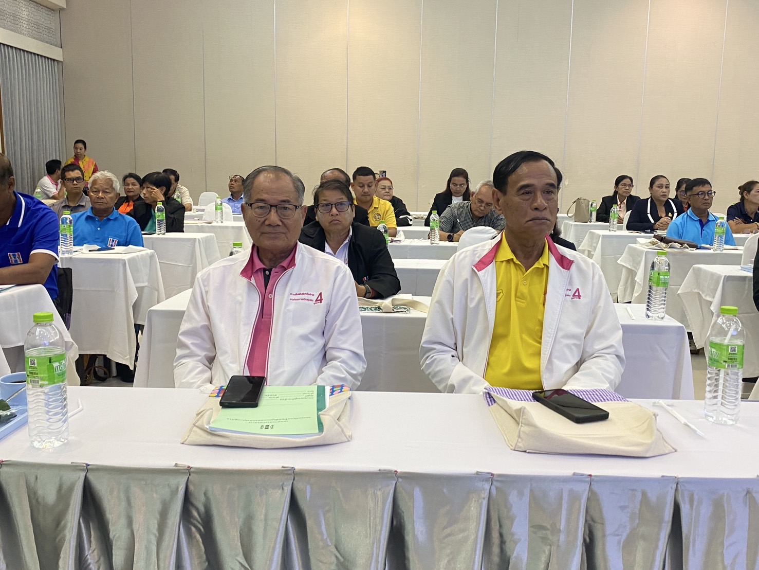 📢 พช.สุราษฎร์ธานี จับมือเครือข่าย กทบ.จังหวัดสุราษฎร์ธานี เดินหน้าแก้ปัญหากองทุนหมู่บ้านและชุมชนเมือง