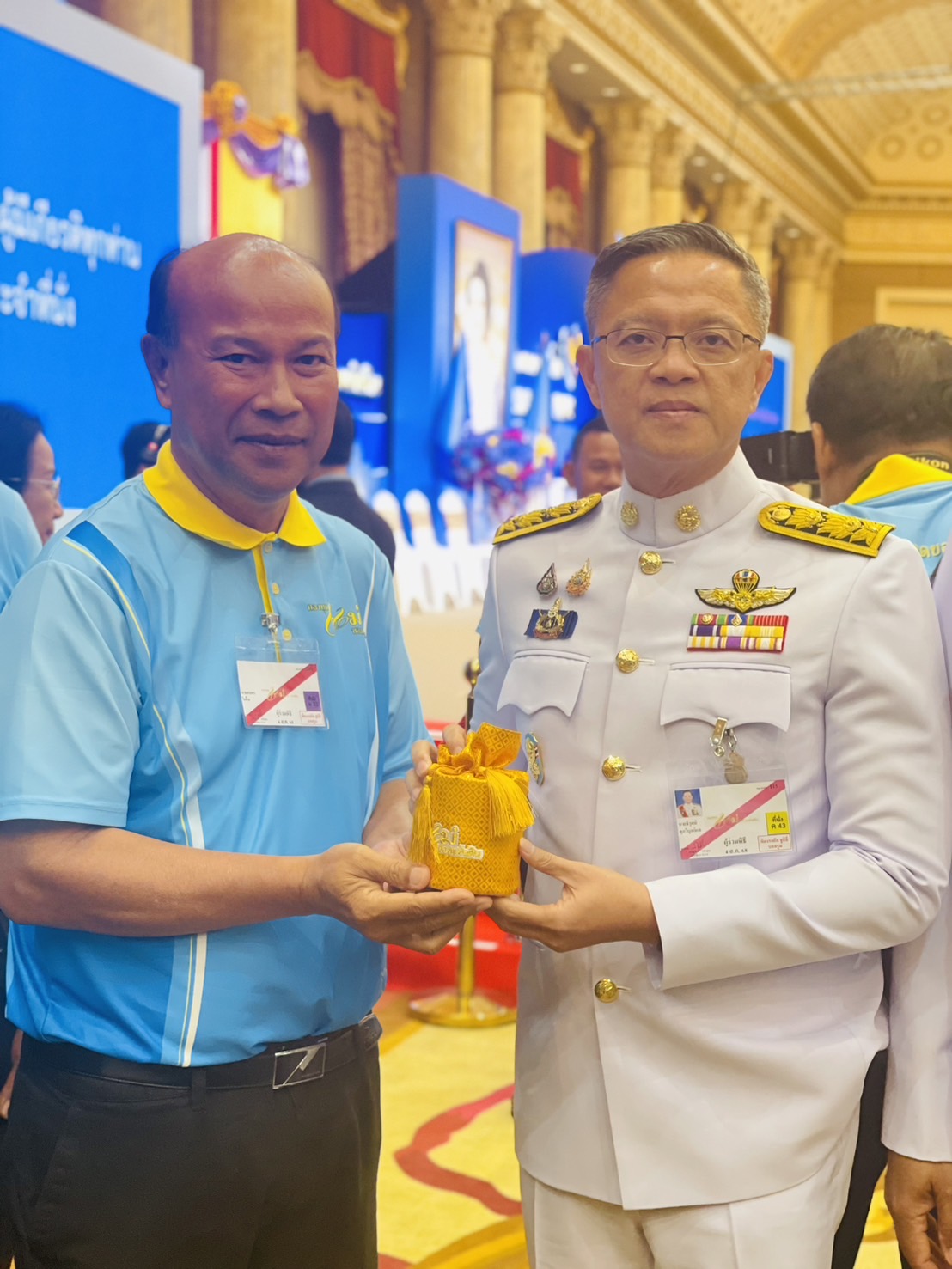 พ่อเมืองสุราษฎร์ฯ นำทีมประธานหมู่บ้าน/ชุมชม ร่วมงานมหกรรมกองทุนแม่ของแผ่นดิน ประจำปี 2568 (ก้าวสู่ทศวรรษที่ 3 อ้อมกอดของแม่)